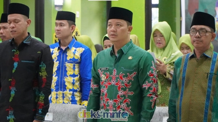 Bupati Tana Tidung bersama Ketua TP PKK Menghadiri Pernikahan Hairul dan Rina