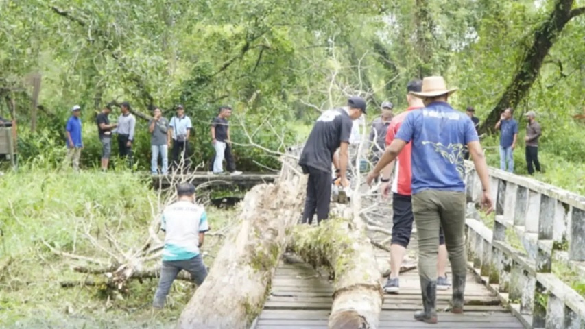 Gerakan Indonesia ASRI Kembali Digelar di Taman Mangrove Tideng Pale Timur